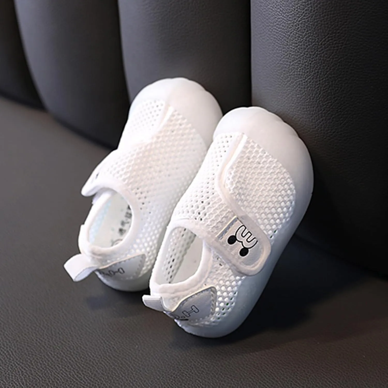 Baby Boy Girl Water Sport Shoes Mesh Quick-Dry Beach Swim Pool Barefoot Shoes Lightweight Breathable Non-Slip Walking Sneaker