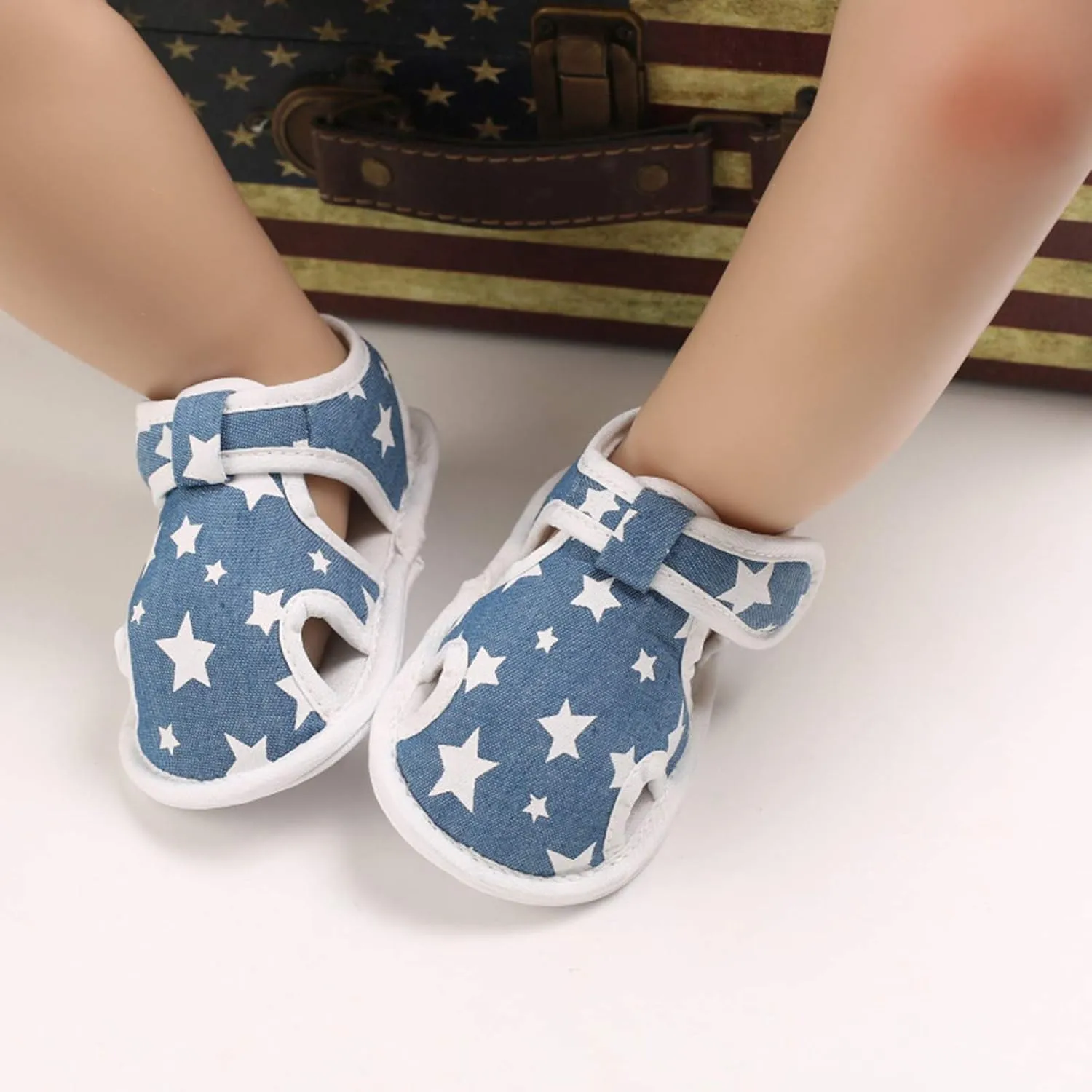 Baby Shoes That Make Noise Shoes Kids Boys First Non-Slip Girls Baby Cute Walking Cartoon Tie Toddler Sneakers