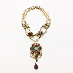 CHANEL RETRO VINTAGE PEARL NECKLACE