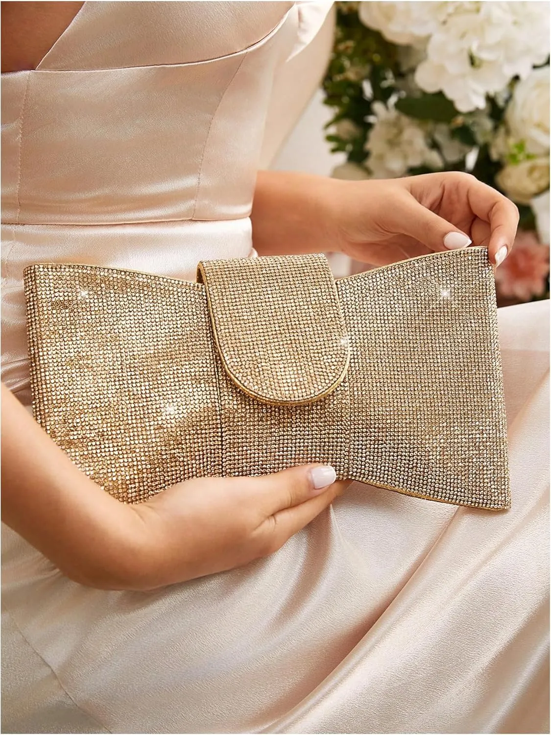 QWINEE Women's Glitter Evening Bag Clutch Purses Rhinestone Sparkling Flap Square Bag with Chain Strap
