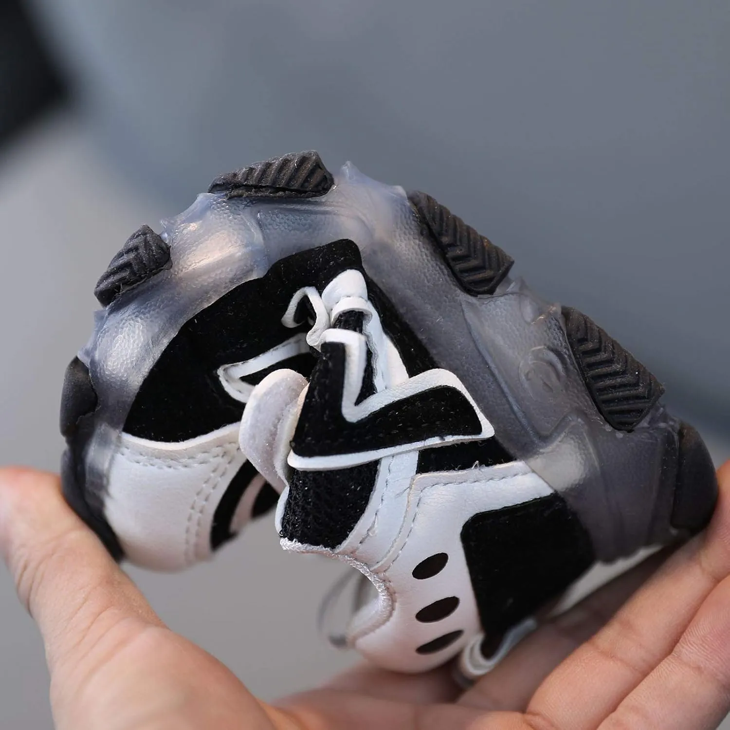 Shoes for Boys Toddler Boys Girls Led Light Sneakers Mesh Breathable Lace Up Sports Shoes 1-6 Years