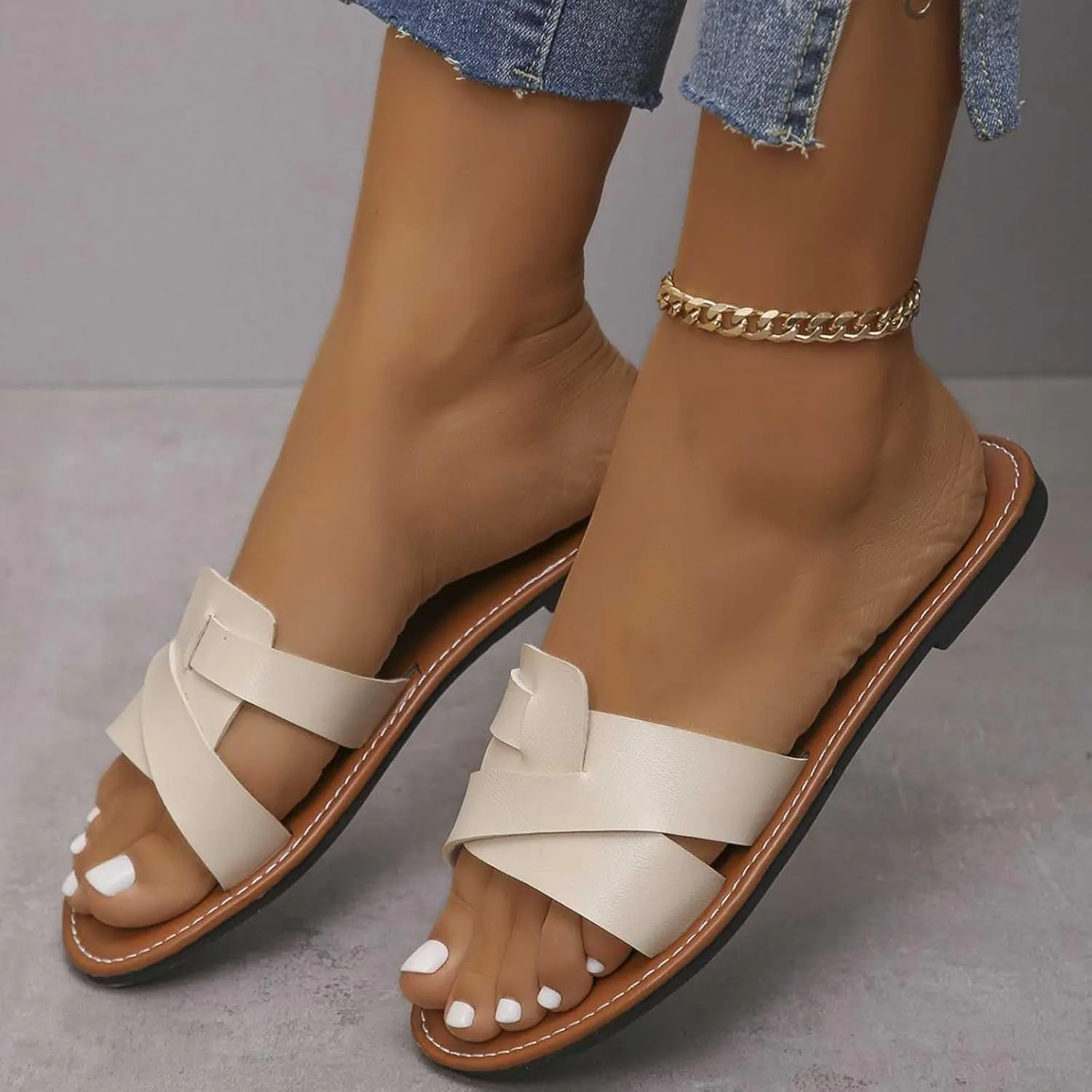 Travel Slippers for Women 2025 Summer Vacation Sandals Dressy Flats Party Wedding Beach Outfits