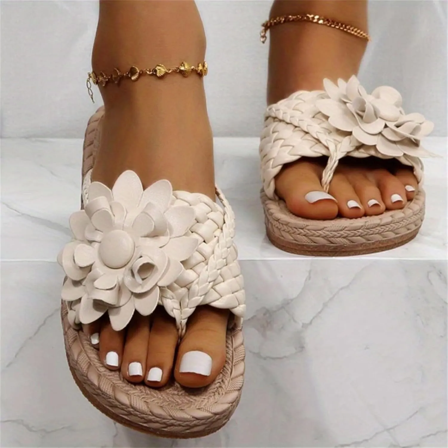 Women's Orthopedic Flower Flat Flip Flops 3D Stereoscopic Floral Design Shoes Flower Decor Weave Detail Toe Post Slides Women's Flat Stylish Sandals