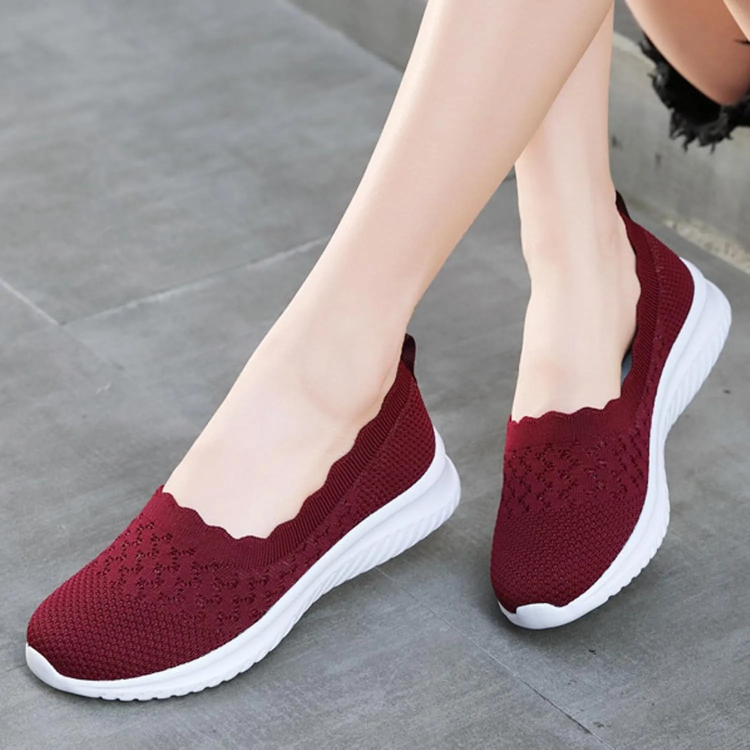 Women's Slip On Casual Flat Shoes Comfortable Breathable Knit Loafers Lightweight Walking Sneakers for Everyday