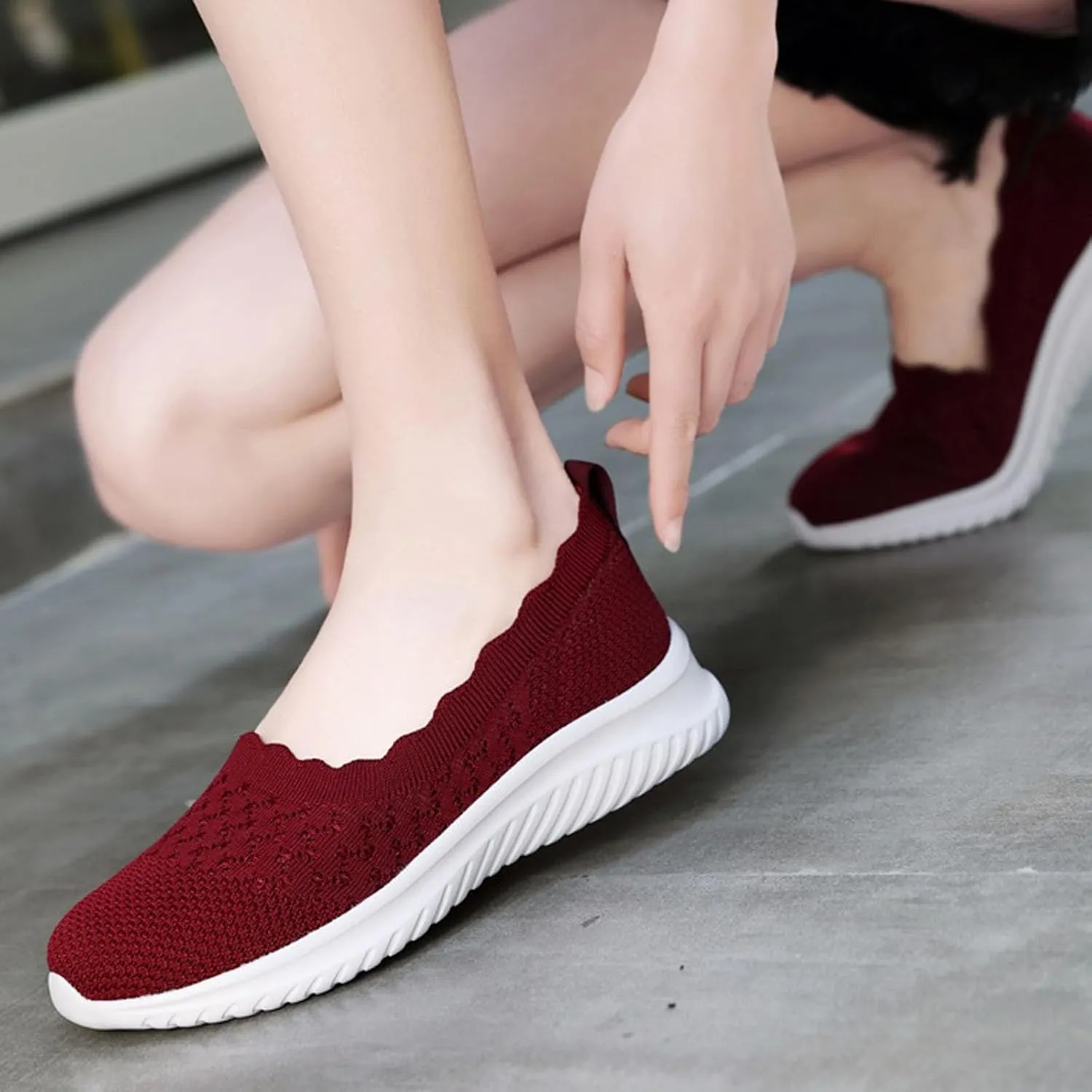 Women's Slip On Casual Flat Shoes Comfortable Breathable Knit Loafers Lightweight Walking Sneakers for Everyday